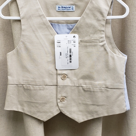 Boy's Vest - Picture 2 of 3